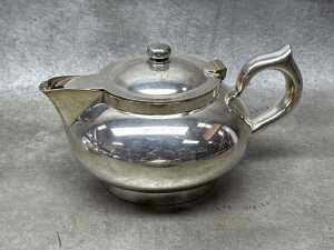 Challenge silver plated three piece tea service - 3