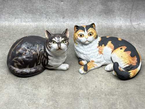 Two Franklin porcelain hand-painted cat figures by Eric Tenney