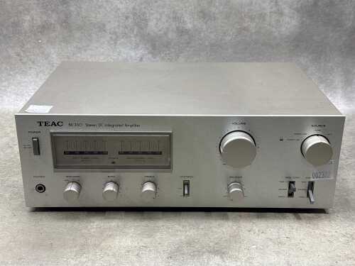 TEAC BX-330 Amplifier
