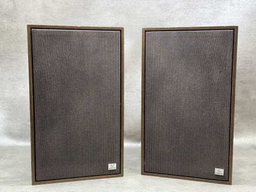 Pair of Onkyo speakers