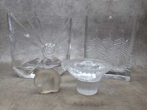 Four vintage clear glass decorative pieces