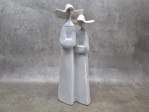 Lladro 'Nuns' porcelain figure