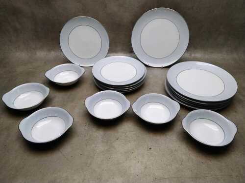 Noritake 'Laureate' porcelain setting for six
