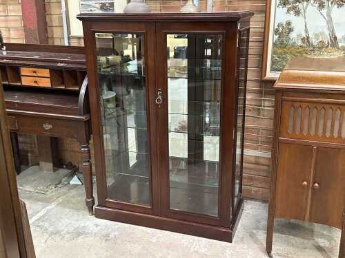 Timber display cabinet
