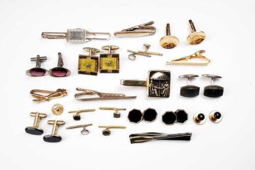 Collection of vintage men's jewellery