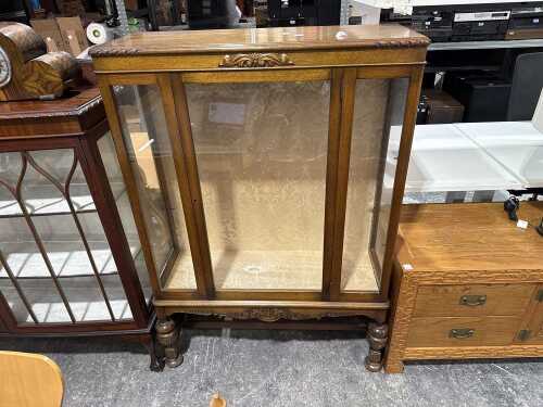 Display cabinet