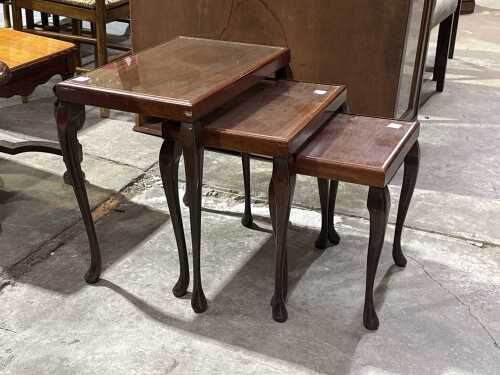 Nest of three tables, cabriole legs