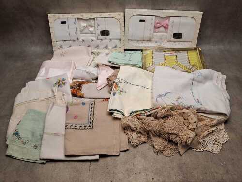 Vintage linen, including boxed Kentex sheet sets