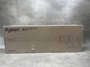 Dyson v15 Detect Absolute RRP $899