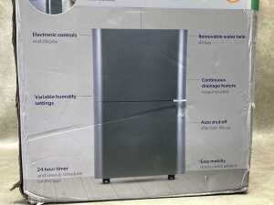 Ausclimate Medium+ 25L Dehumidifier RRP $499 - 4