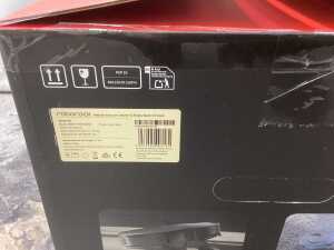 Roborock Saros 2.0 Robotic vacuum RRP $349 - 2