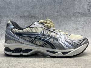 Asics Gel-Kayano 14 size US 7 Men's - 2