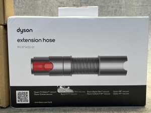 Group of Dyson accessories - 2