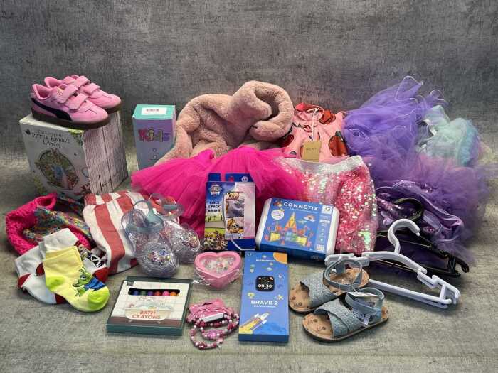 Group of Girls clothing & accessories size 2-4