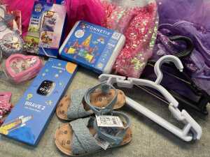 Group of Girls clothing & accessories size 2-4 - 5