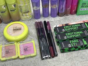 Group of Australis beauty products - 4