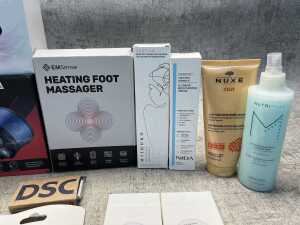 Group of beauty products - 4