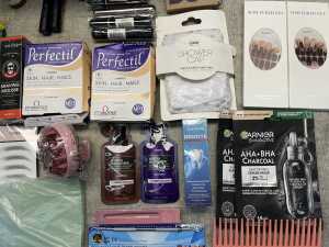 Group of beauty products - 6