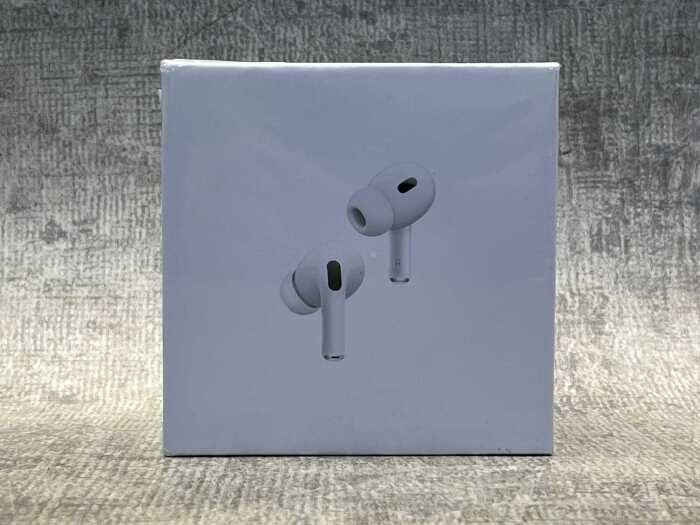 Apple AirPods (2nd Gen) with charging case