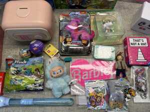 Group of Girls toys - 4