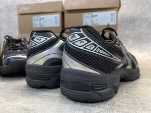 Four pairs of Asics Gel-1130 GS sizes US 6 & 7 Kids - 4