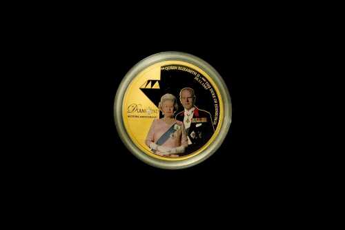 Queen Elizabeth II & The Duke of Edinburgh Diamond Wedding Anniversary 2007 $100 gold proof coin