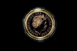 The 2008 UK &pound;5 0.9167 gold brilliant uncirculated sovereign, 39.94 grams - 2
