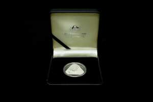 $5 Fine Silver Proof Triangular Coin - 3