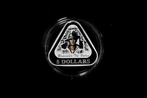 Remember The Fallen 2016 $5 coloured fine silver proof triangular coin, 22.23g