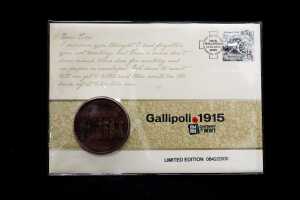 A group of Remembrance-themed collectable coins and PNCs - 5