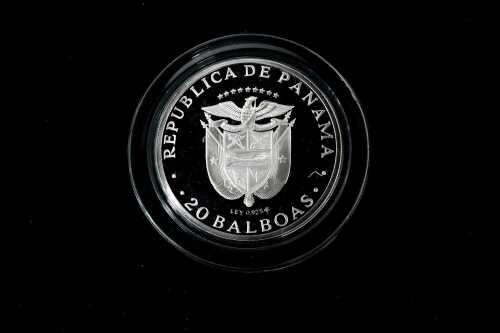 1974 Panama 20 Balboas sterling silver proof coin, 130.93 grams