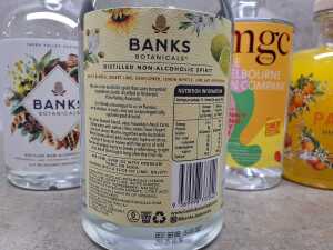 Mixed gin and non-alcoholic spirits, five bottles - 2