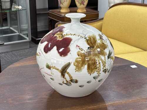 Oriental porcelain ball vase with bold floral design