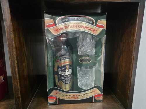 Glenfiddich Special Old Reserve Pure Malt Scotch whisky gift set