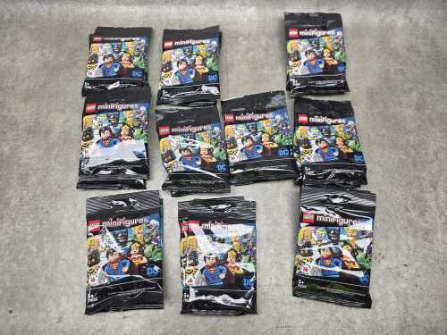 20 LEGO DC Minifigures, sealed