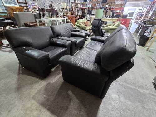 Arthur G three-piece black leather lounge suite
