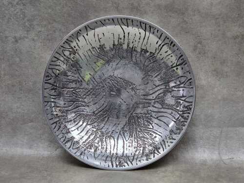 Rhonnina Design brutalist metal fruit bowl