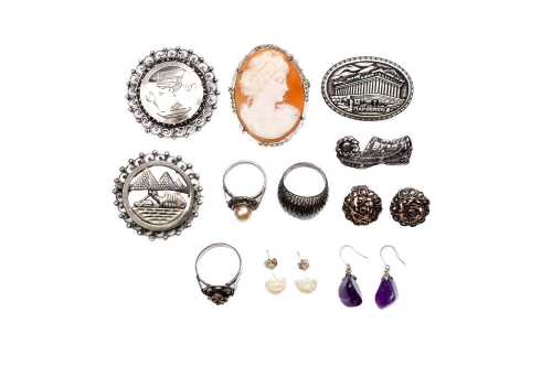 Collection of vintage silver jewellery