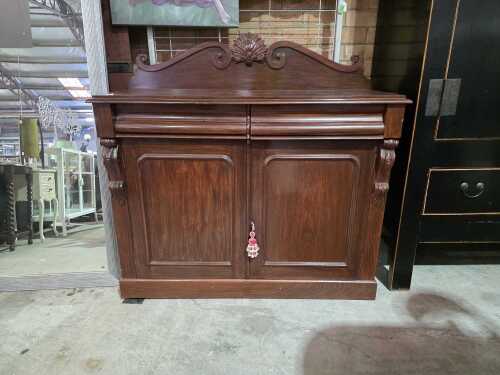 Victorian mahogany chiffonier with carved shell back