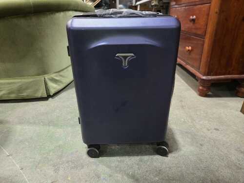 Tramora polycarbonate carry-on suitcase (unused)