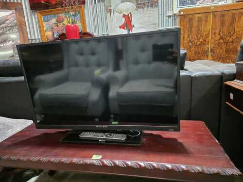 Bauhn 32" LCD television with built-in DVD player
