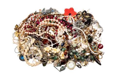 Collection of jewellery