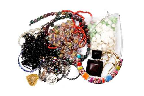 Collection of jewellery