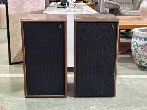 Pair of vintage Jensen No. 4 floor speakers