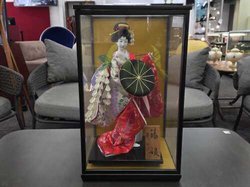 Japanese Geisha Kimono doll