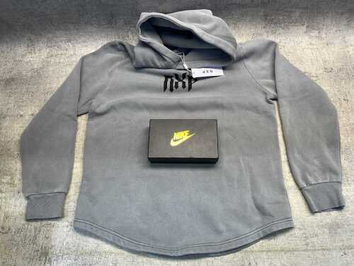 NXP Draelith Dual Curved Hoodie size XL & Nike underwear size L