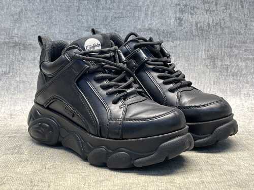 Buffalo boots size US 6.5