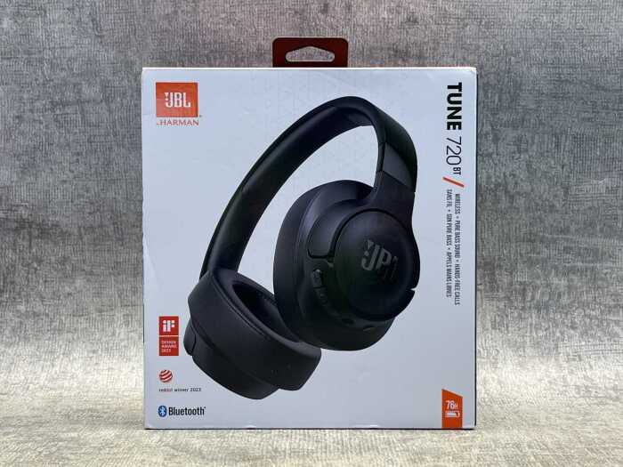JBL Tune 720BT wireless Bluetooth headphones