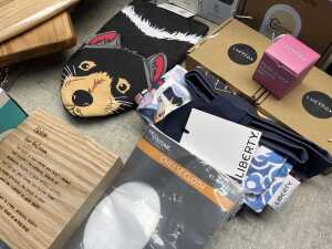 Group of homewares - 4