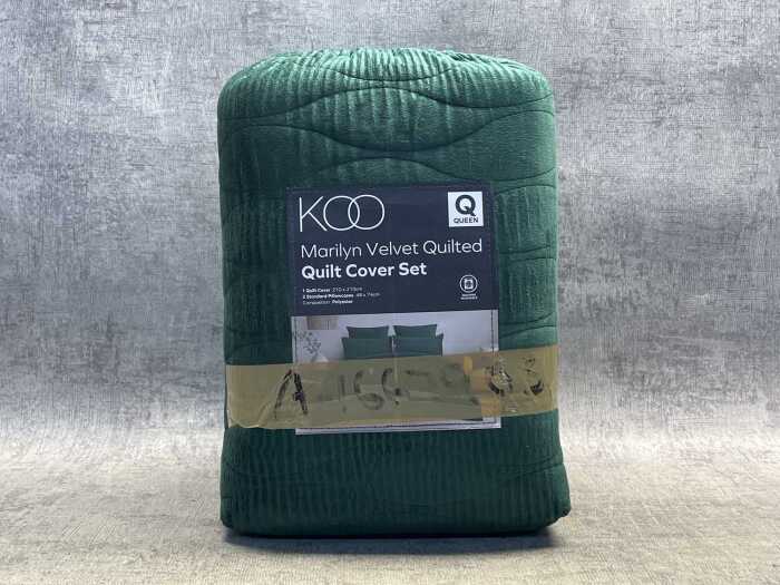 Koo Marilyn Velvet quilt cover set size Q